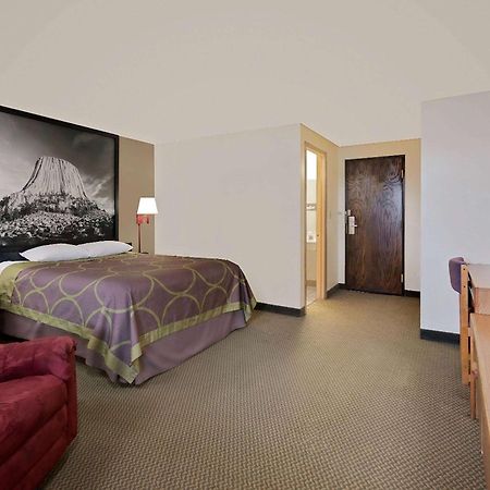Super 8 By Wyndham Spearfish Hotel Exterior foto