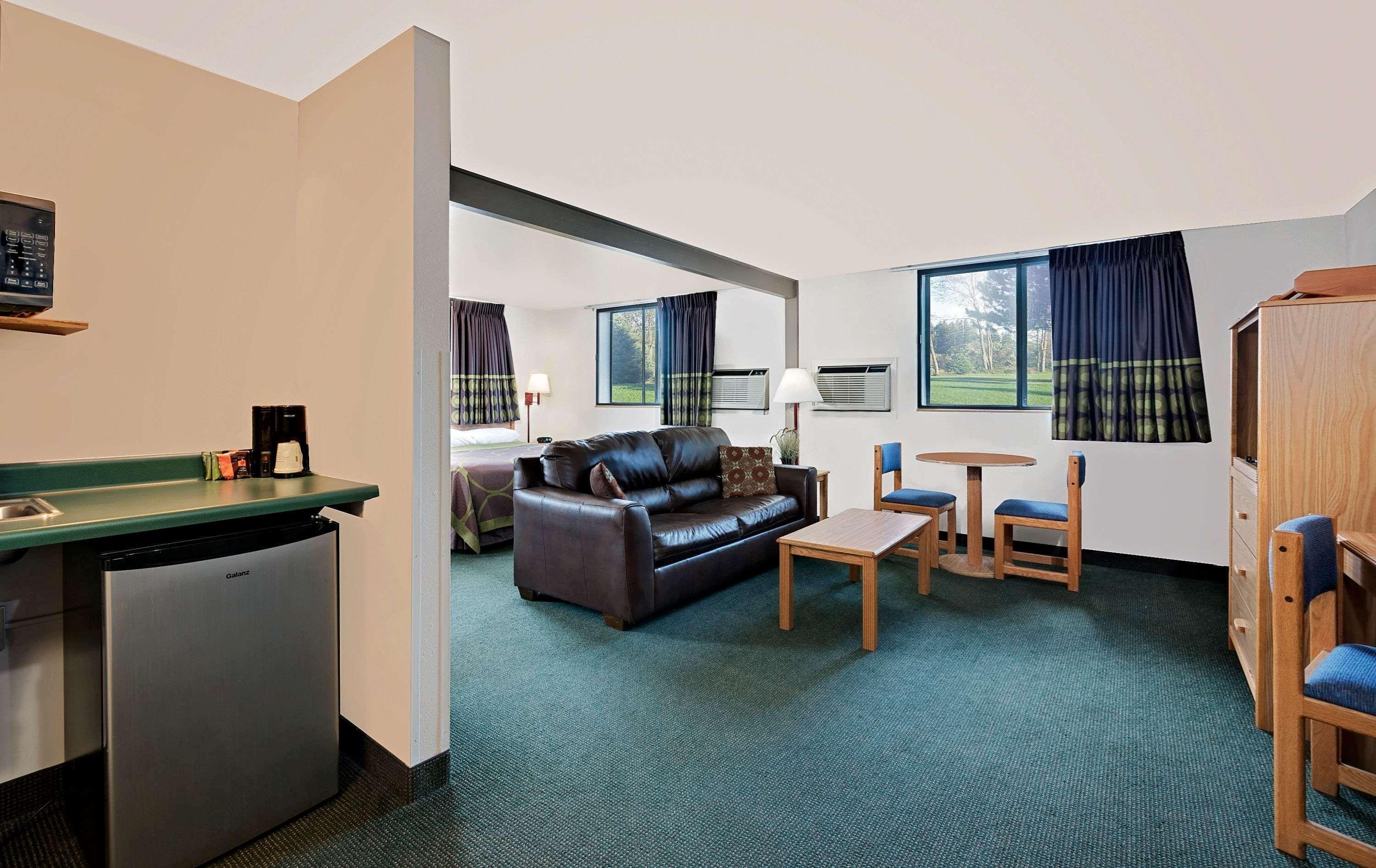 Super 8 By Wyndham Spearfish Hotel Exterior foto