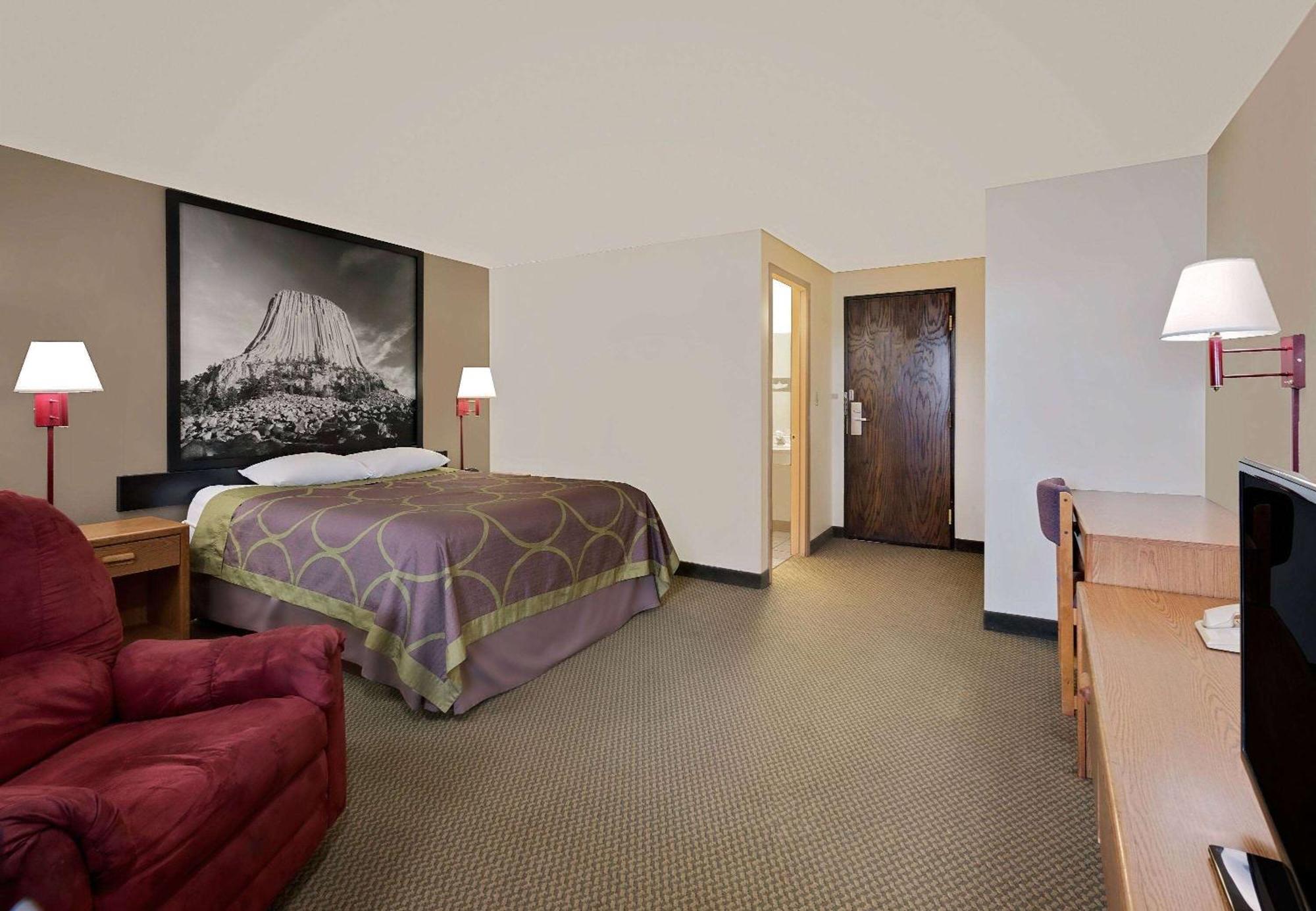 Super 8 By Wyndham Spearfish Hotel Exterior foto