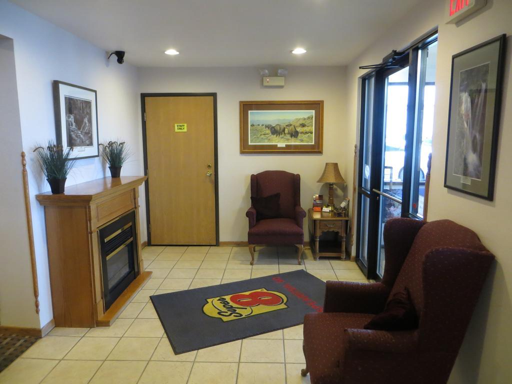 Super 8 By Wyndham Spearfish Hotel Exterior foto
