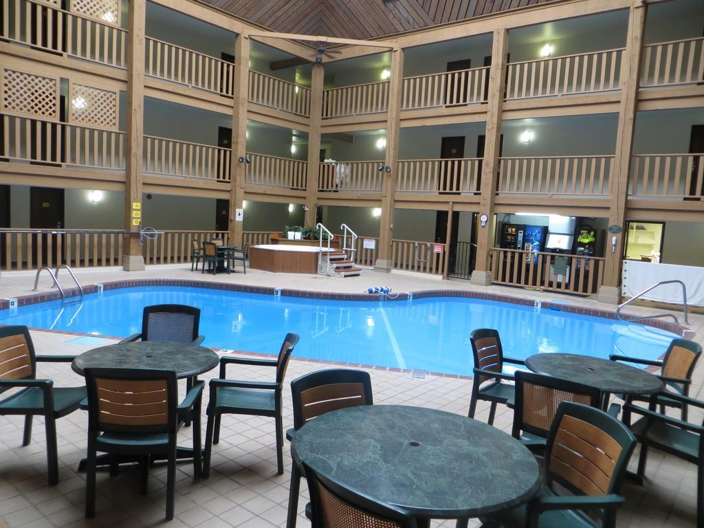 Super 8 By Wyndham Spearfish Hotel Exterior foto